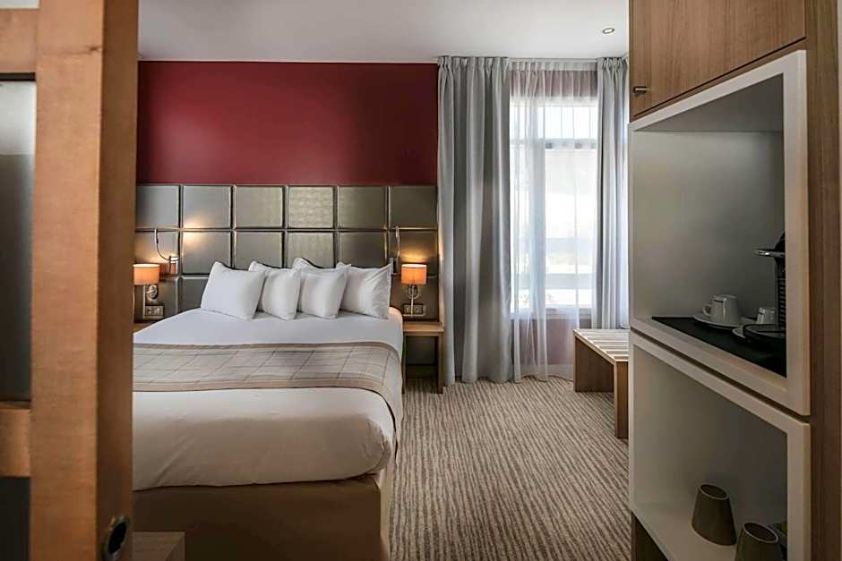 Best Western Plus Le Lavarin