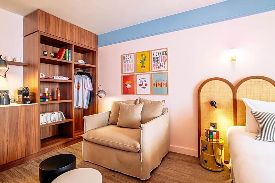 RockyPop Marseille Hotel