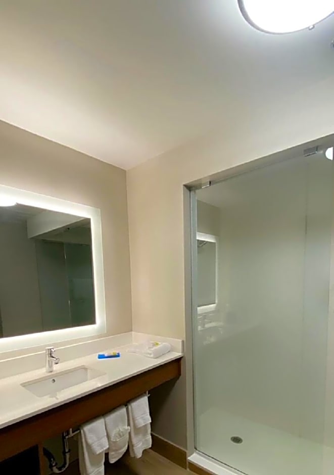 Holiday Inn Express Quantico - Stafford By IHG