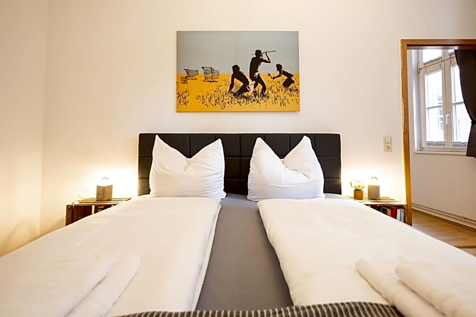 Apartments an der Oper - Innenstadt - Zentral - Küche - Wifi - Powered by Ko-Living