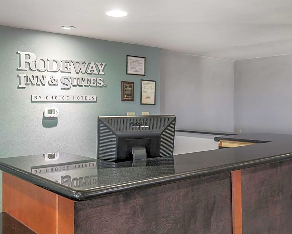 Rodeway Inn & Suites