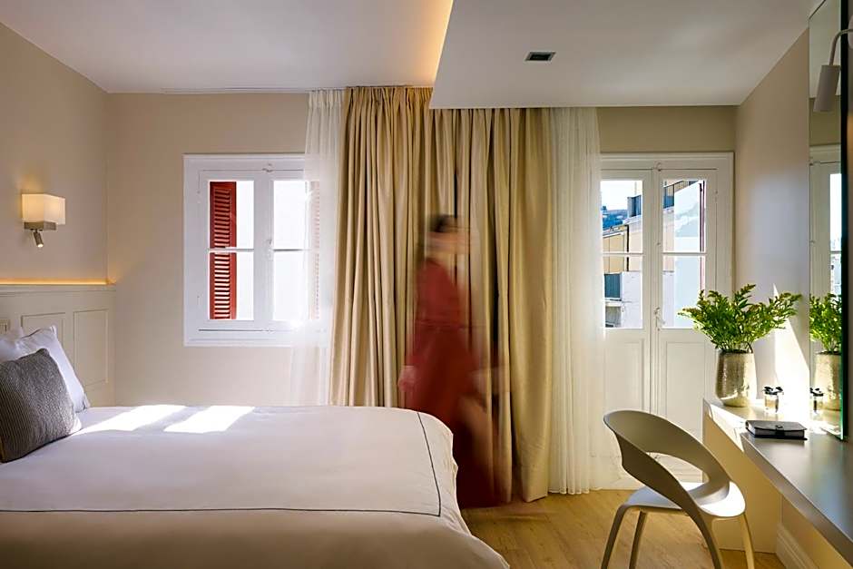 Vrachos Athens Suites