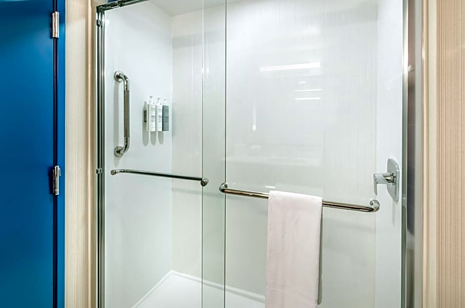 Spark by Hilton Seattle Airport