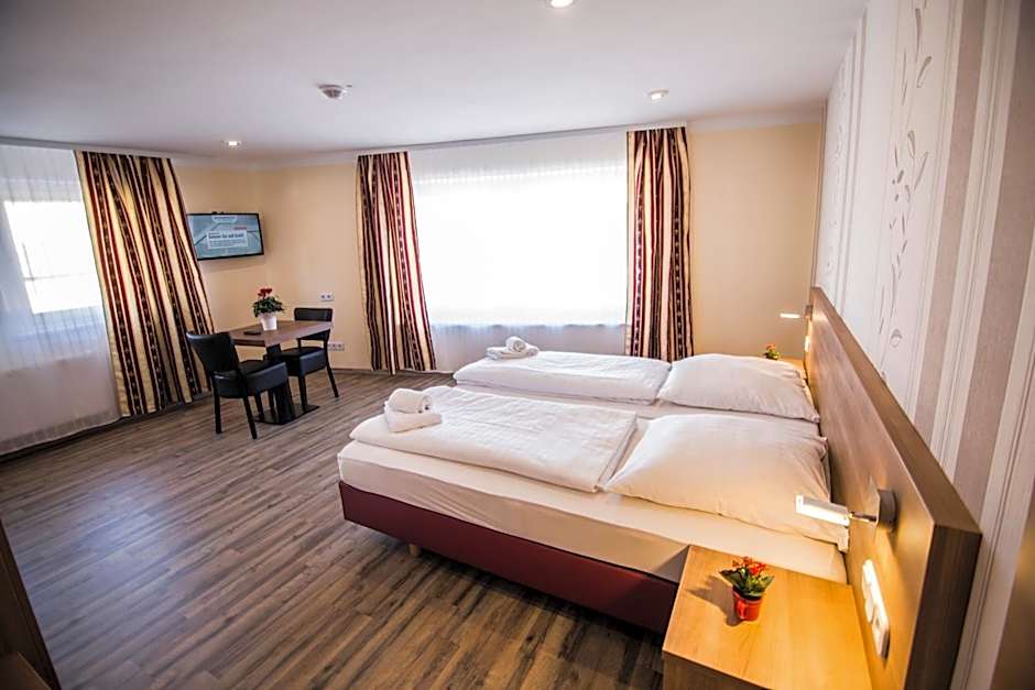 Photo 1 of 3 of Double Room