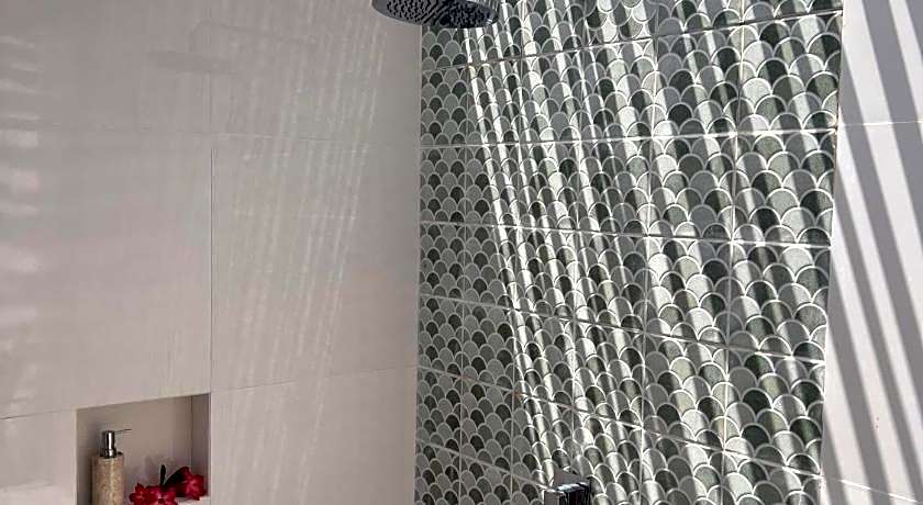 The Kubu 221 Ceningan