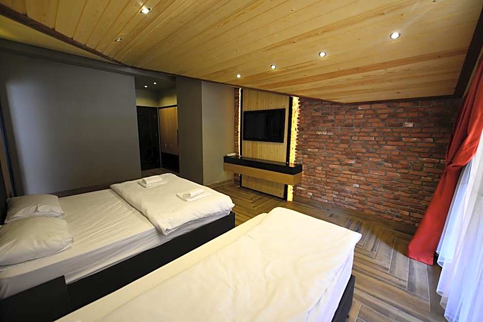 Inanlar Deluxe Hotel & Bungalow