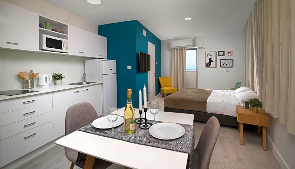 Diana Seaport Apartments