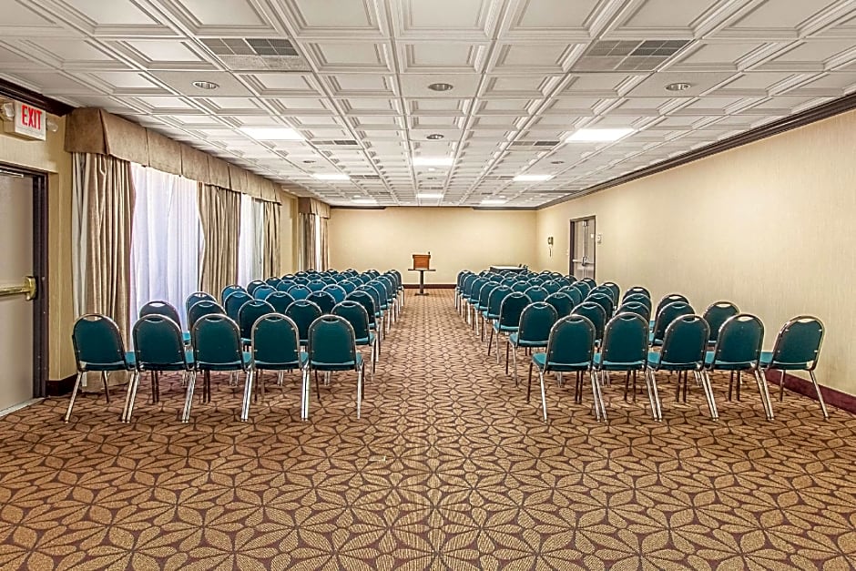 Clarion Inn Columbia Airport