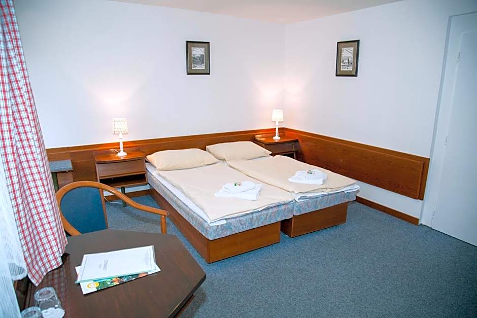 Lomnice Hotel & Restaurant