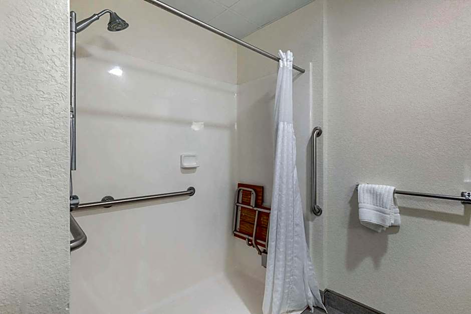 Comfort Inn & Suites Mt Rushmore