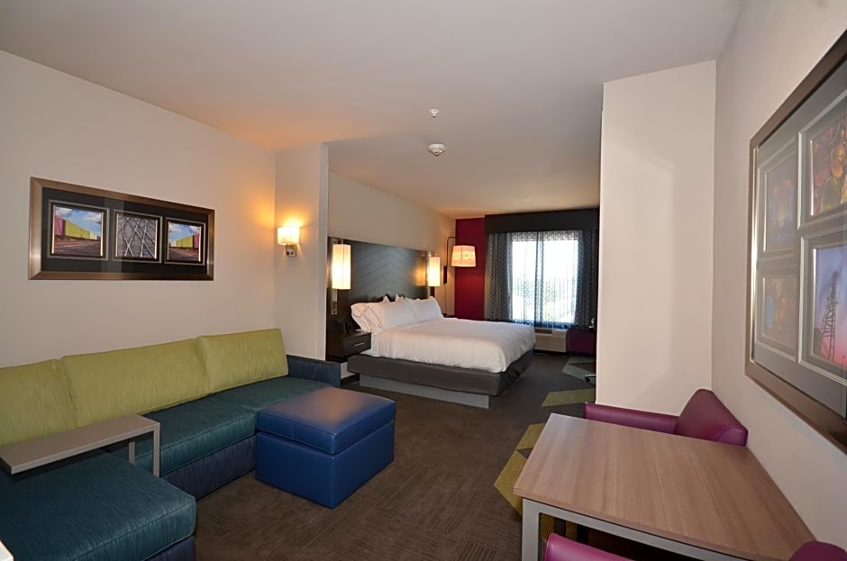 Holiday Inn Express & Suites Oklahoma City Mid - Arpt Area