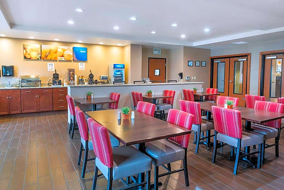 Comfort Suites Redding - Shasta Lake