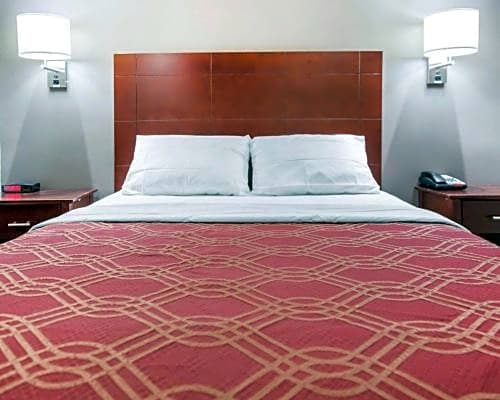 Econo Lodge South Ozone Park