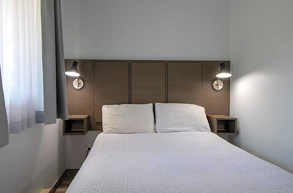 Photo 1 of 5 of Queen Suite with Kitchenette