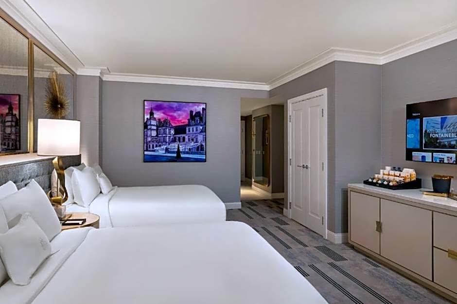 Fontainebleau Las Vegas - MICHELIN Key Award Hotel