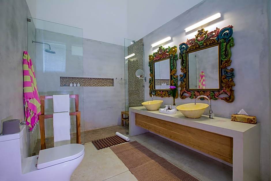 Sri Sharavi Beach Villas and Spa