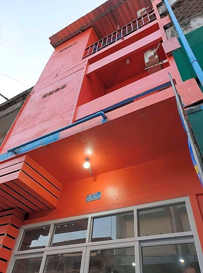 SMILE HOME GUESTHOUSE