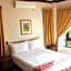 Veranda Suites and Restaurant