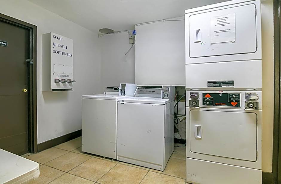 Motel 6-Conyers, GA