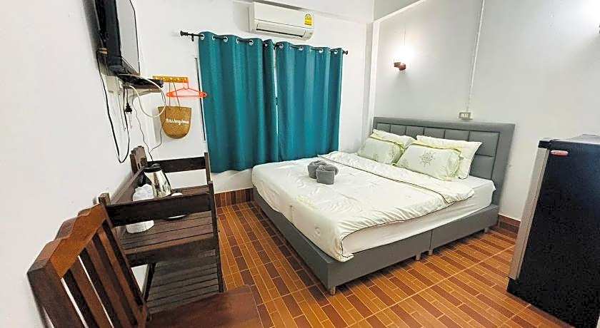 Miss Hong House