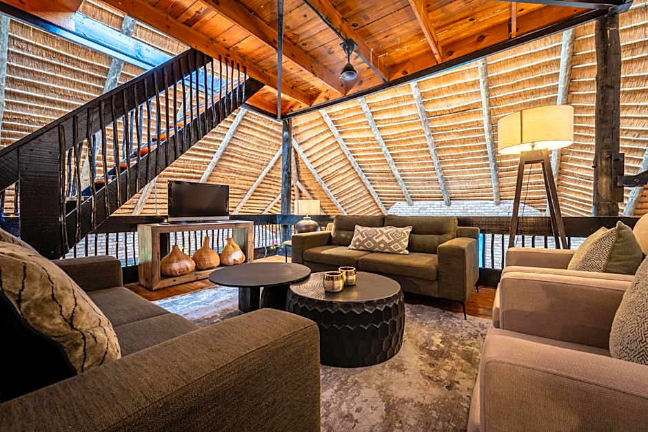 Sunbirds Oasis Lodge