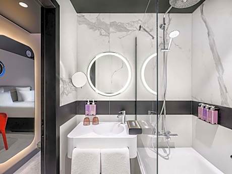 TRIBE Essential Twin room with Balcony