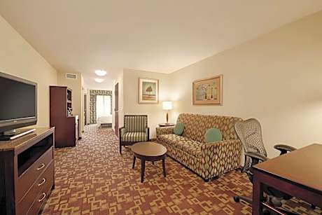 1 King Junior Suite Hearing Accessible