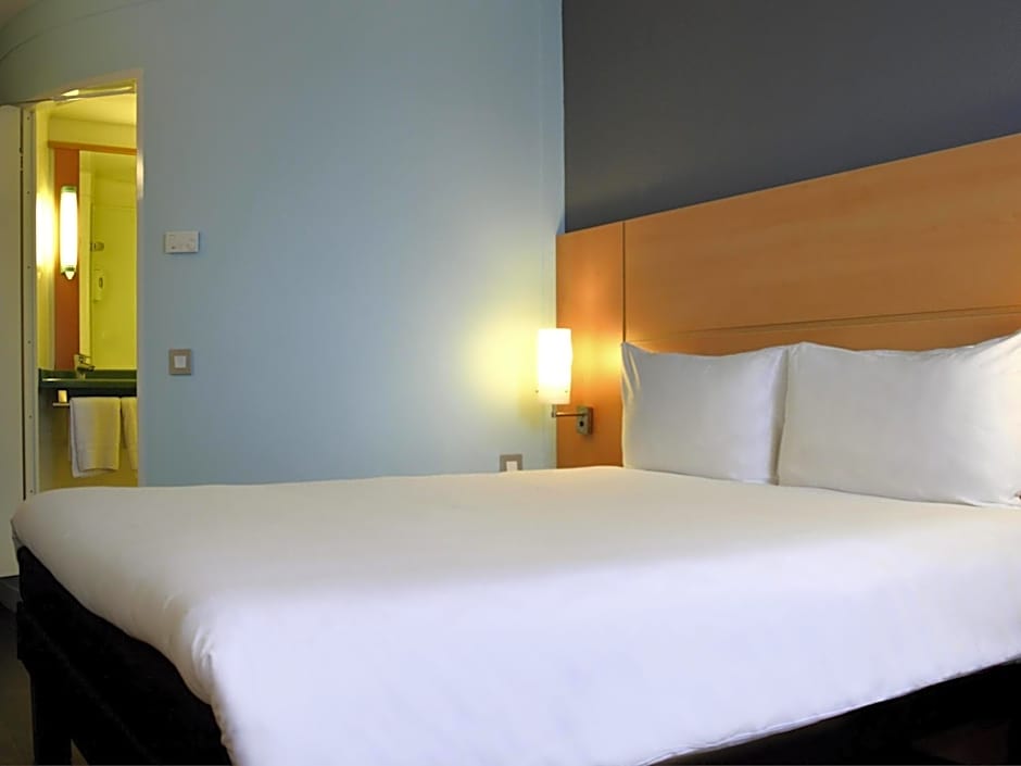 ibis London Thurrock M25
