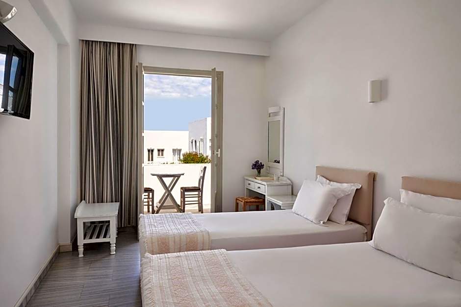 Polos Hotel Paros