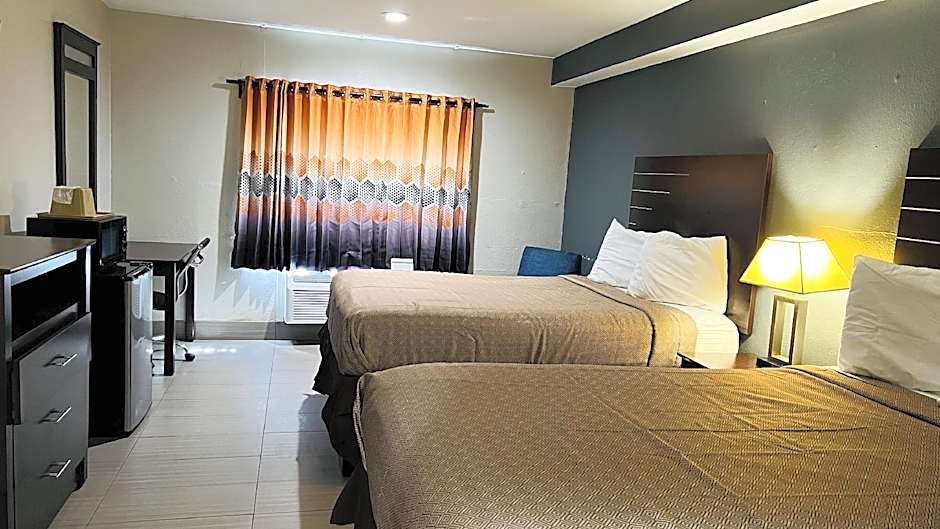 REGENCY INN & SUITS