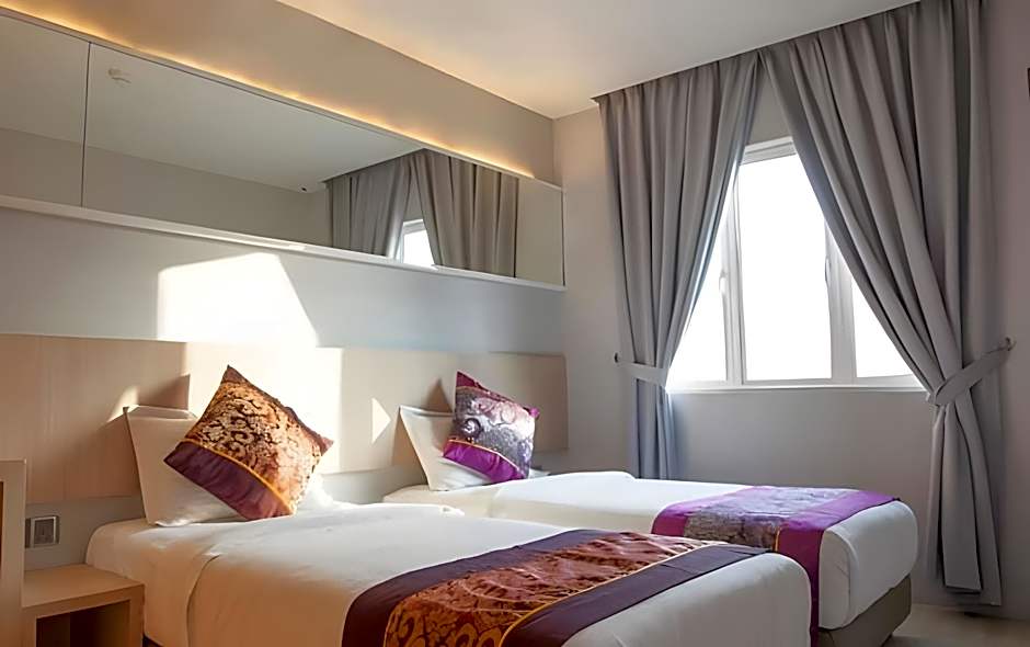 Orange Premier Hotel Taman Segar