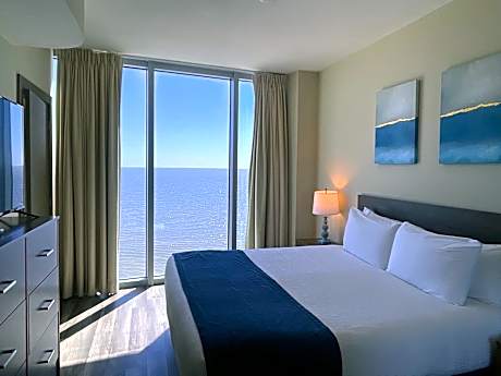 Two Bedroom Two Bathroom Suite, Partial Ocean View