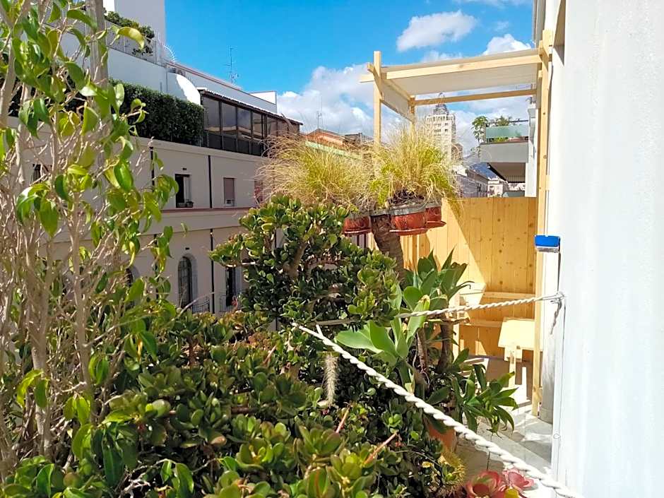 Ariston Petit Hotel