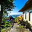 Ware Ware Surf Bungalow Lembongan