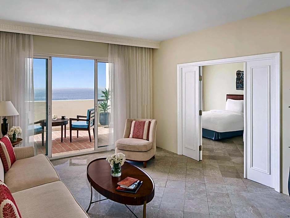 Photo 1 of 3 of 3 Bedroom Apartment, Sea View
