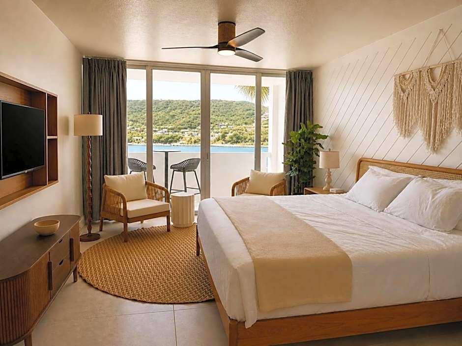 Hotel On The Cay