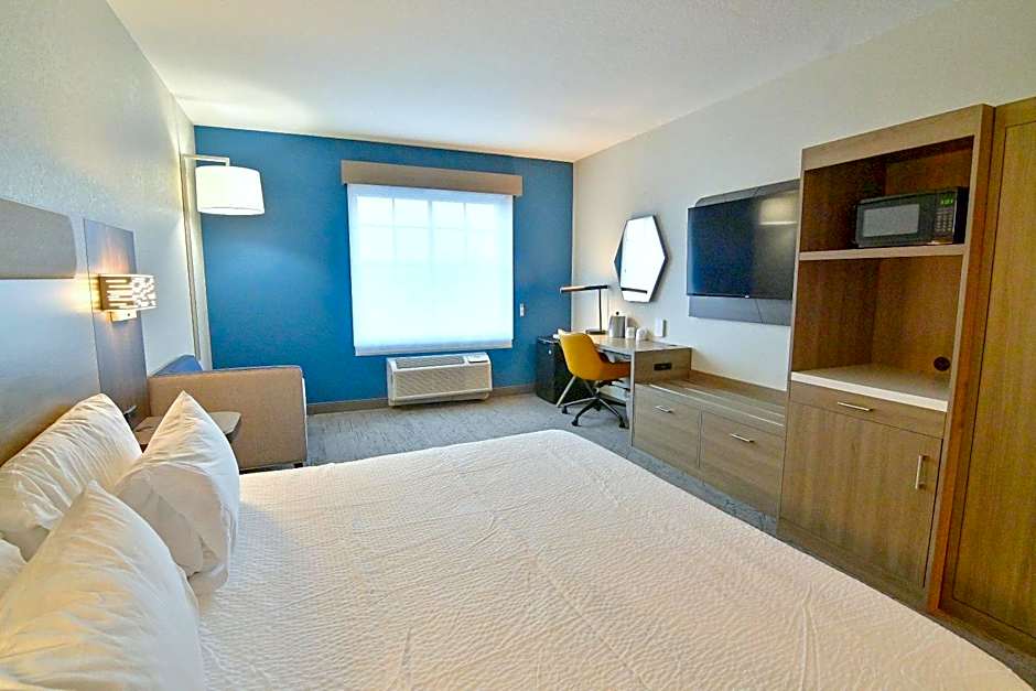 Holiday Inn Express & Suites Palm Coast - I-95
