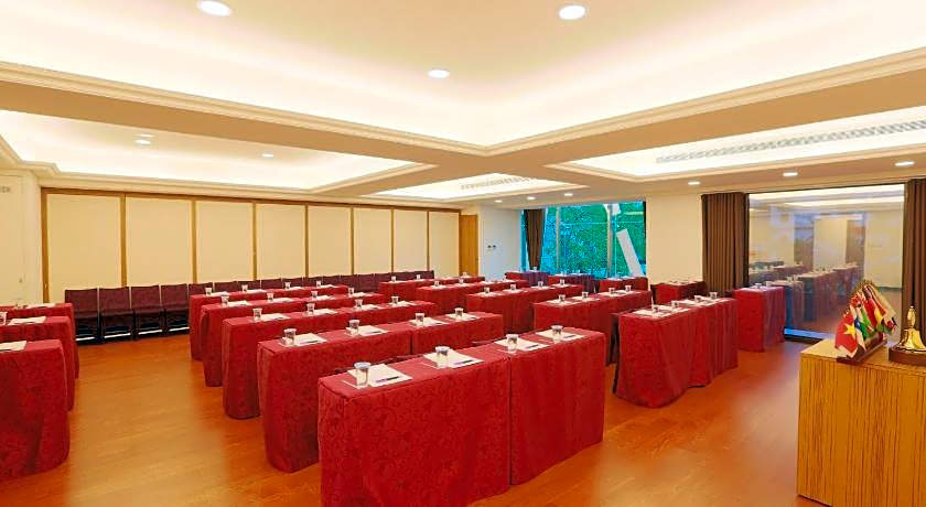 Happiness Inn Xinzhuang