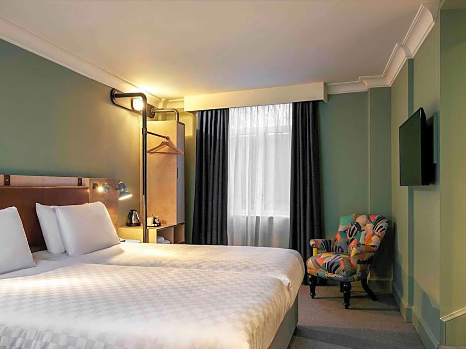 Bristol Grand Hotel By Sunday