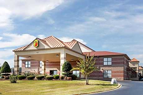 Super 8 by Wyndham Jacksonville AR