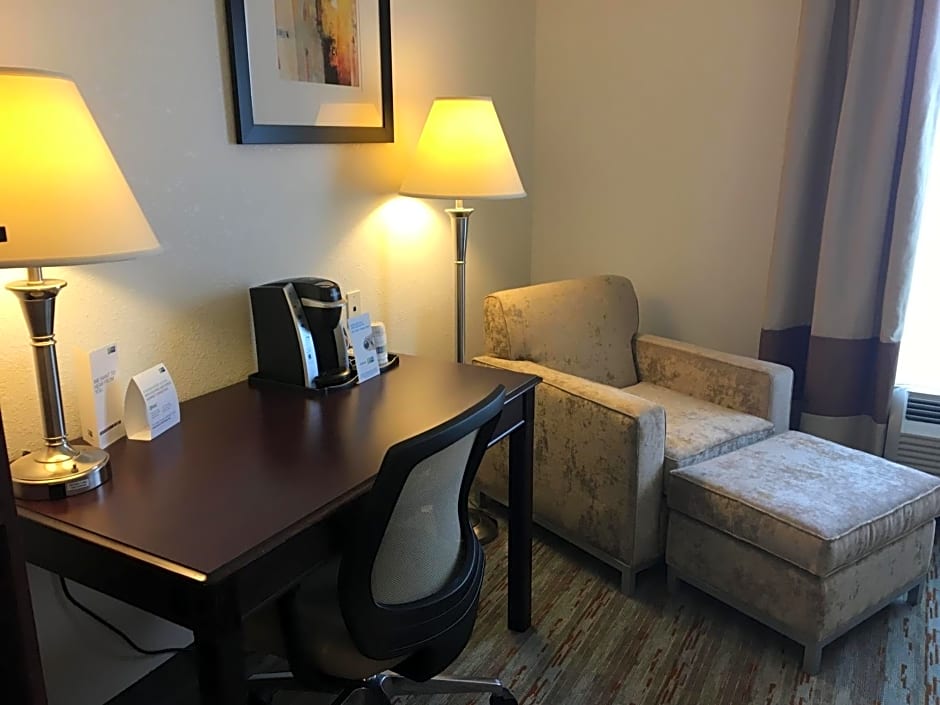 Holiday Inn Express West Jefferson, an IHG Hotel