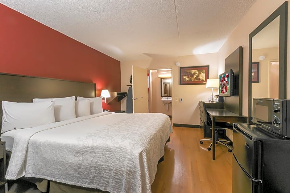 Red Roof Inn PLUS+ Washington DC Rockville
