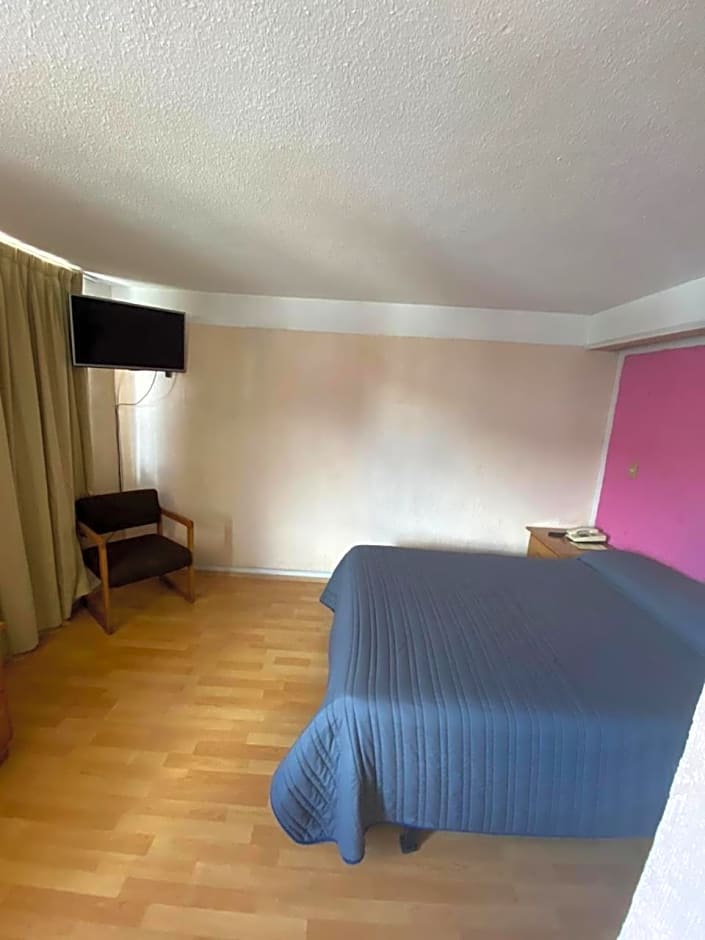 Hotel Zacatecas Courts