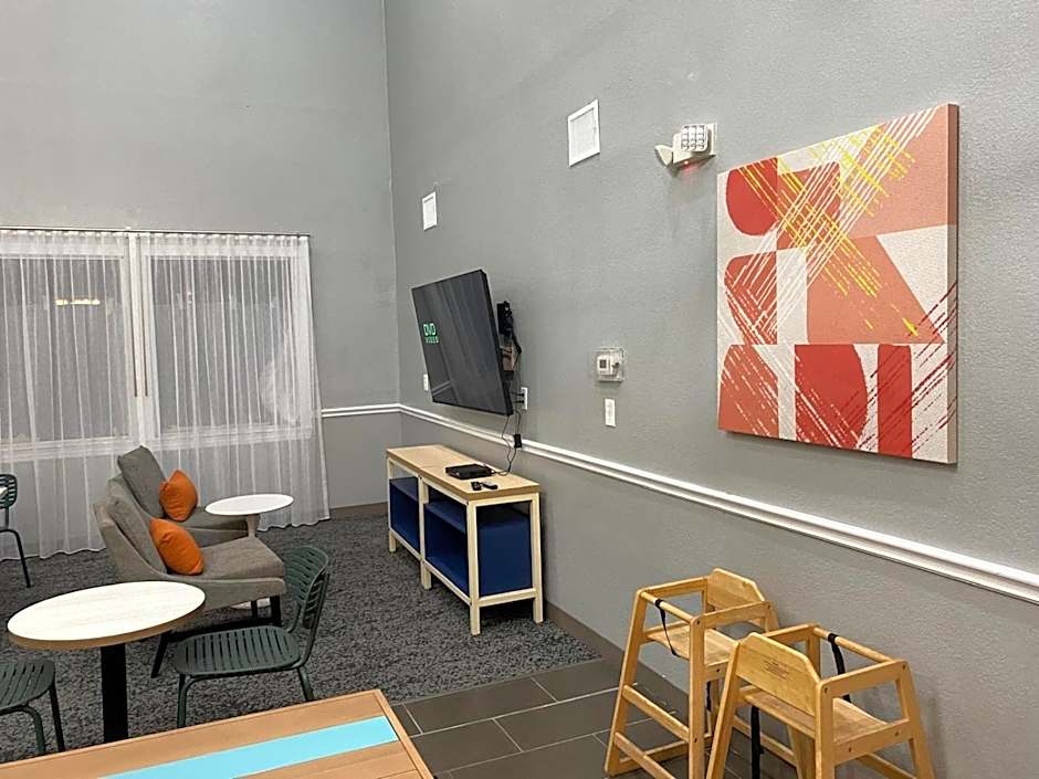 Spark by Hilton Galveston