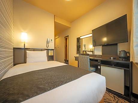 Standard Single Room - Smoking