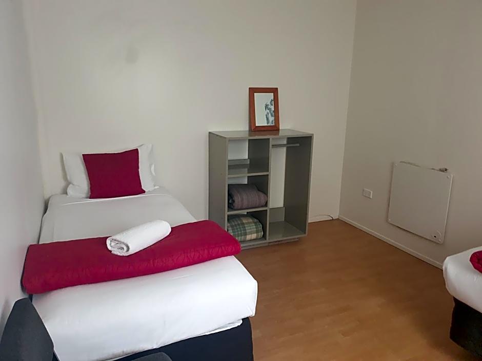 Woodlands Motel