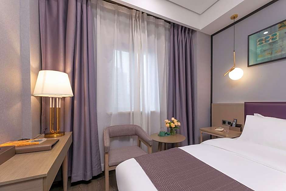 GYA Jiaxing Tongxiang City Century Avenue Hotel