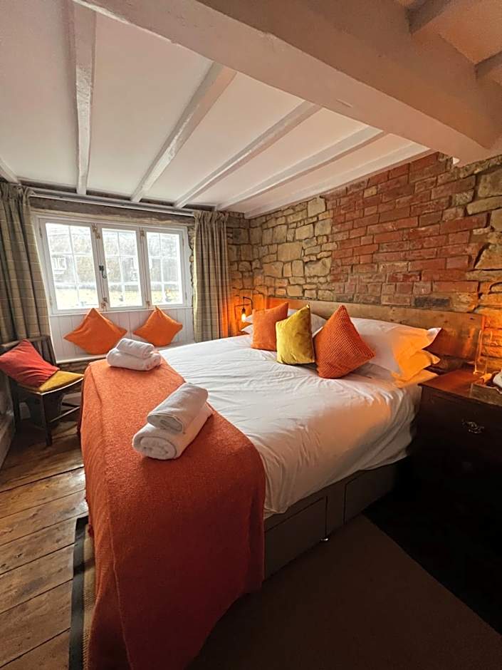 The Lion, Tredington