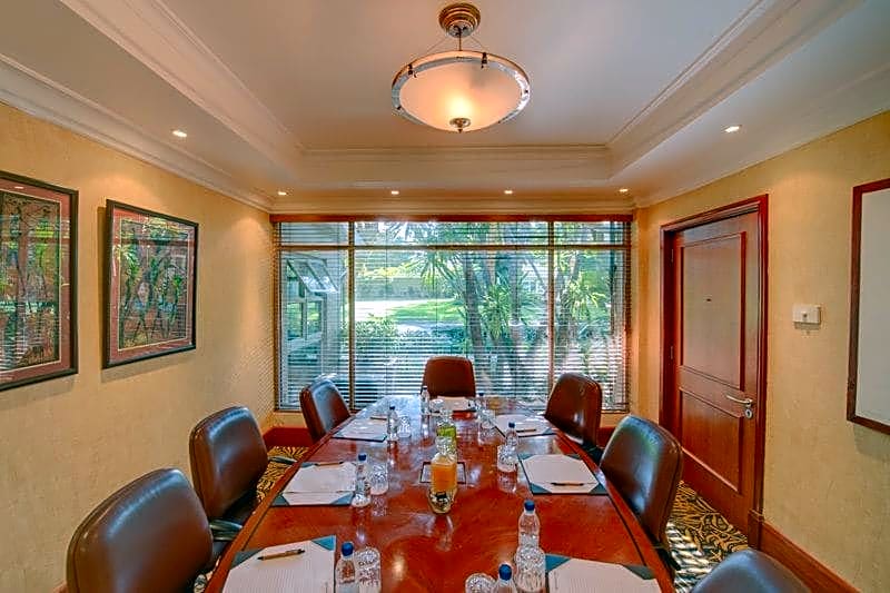 Southern Sun Ridgeway