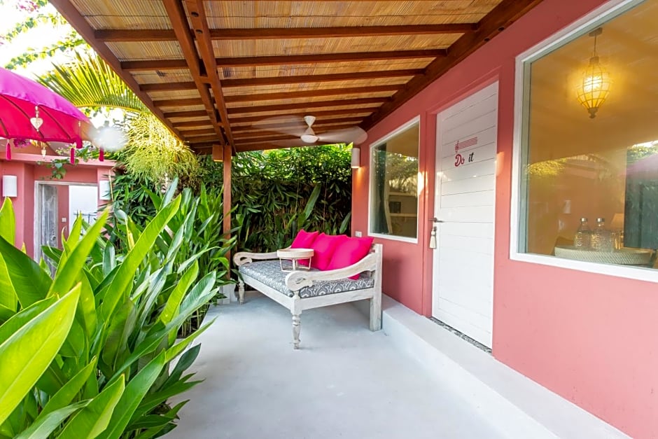 PinkPrivate Sanur - for Cool Adults Only